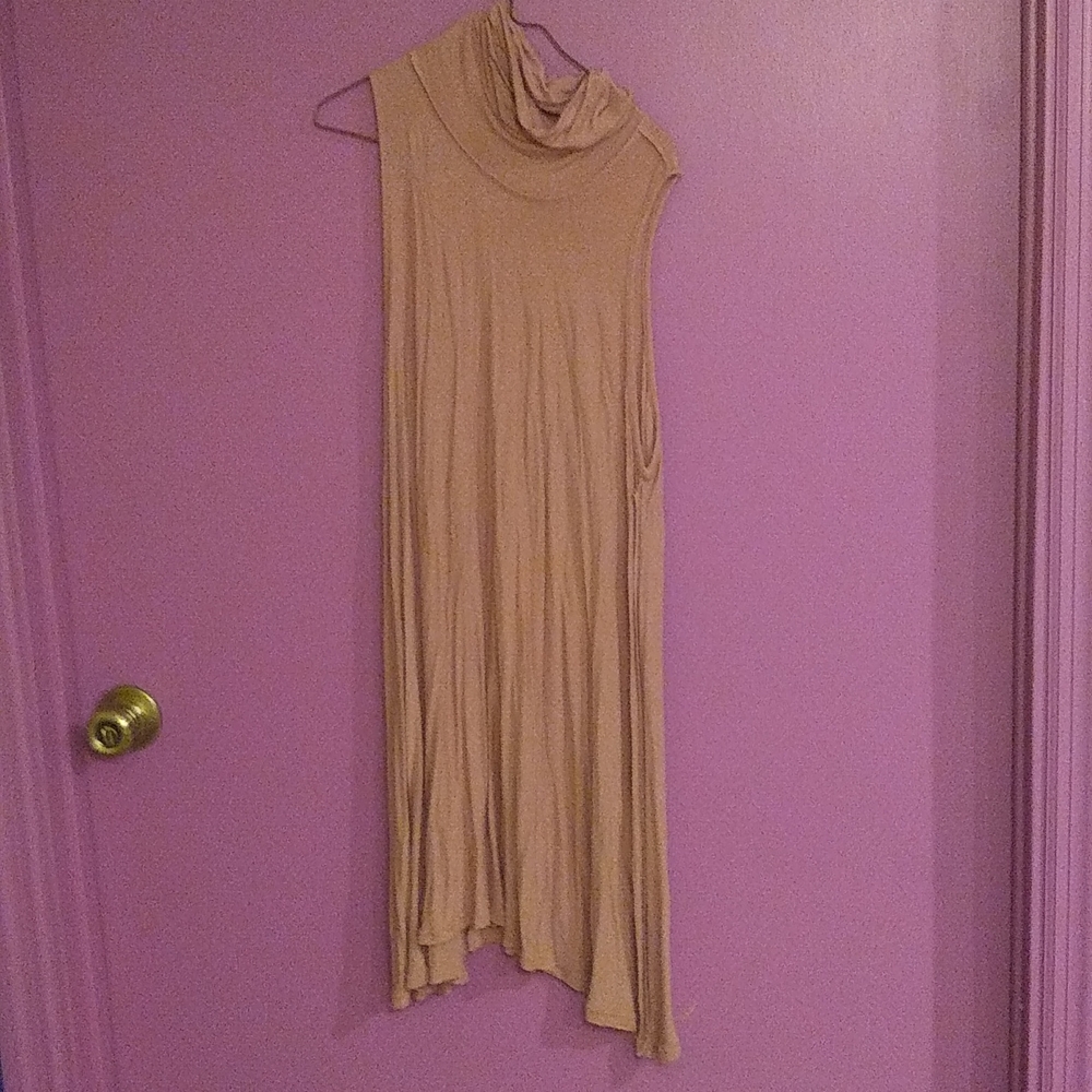 Short dress